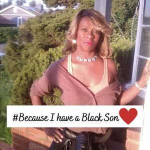 Meet your Posher, Danita